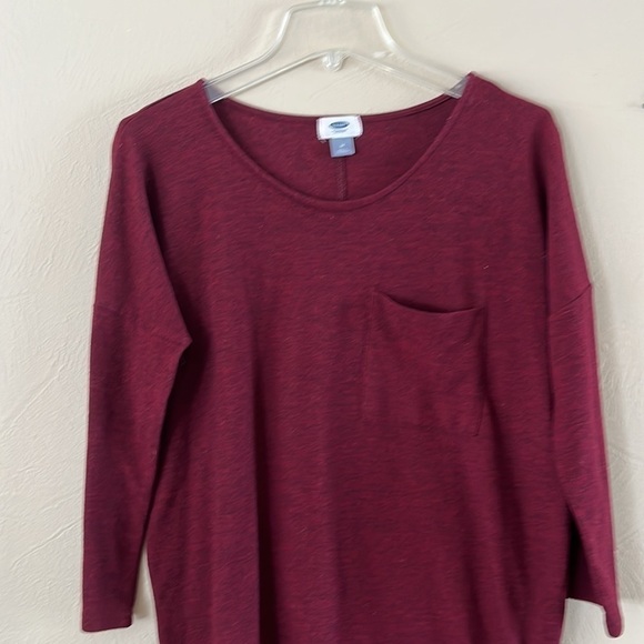 Old Navy pull over pocket long sleeves red wine color scoop neck size M - Picture 2 of 13